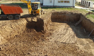 Рытье котлованов под фундамент в Тихорецке – цена от 2551 руб. за м3 | 2Землекопа-Тхр